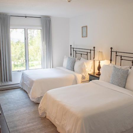 Apple Tree Inn Ленокс Екстер'єр фото