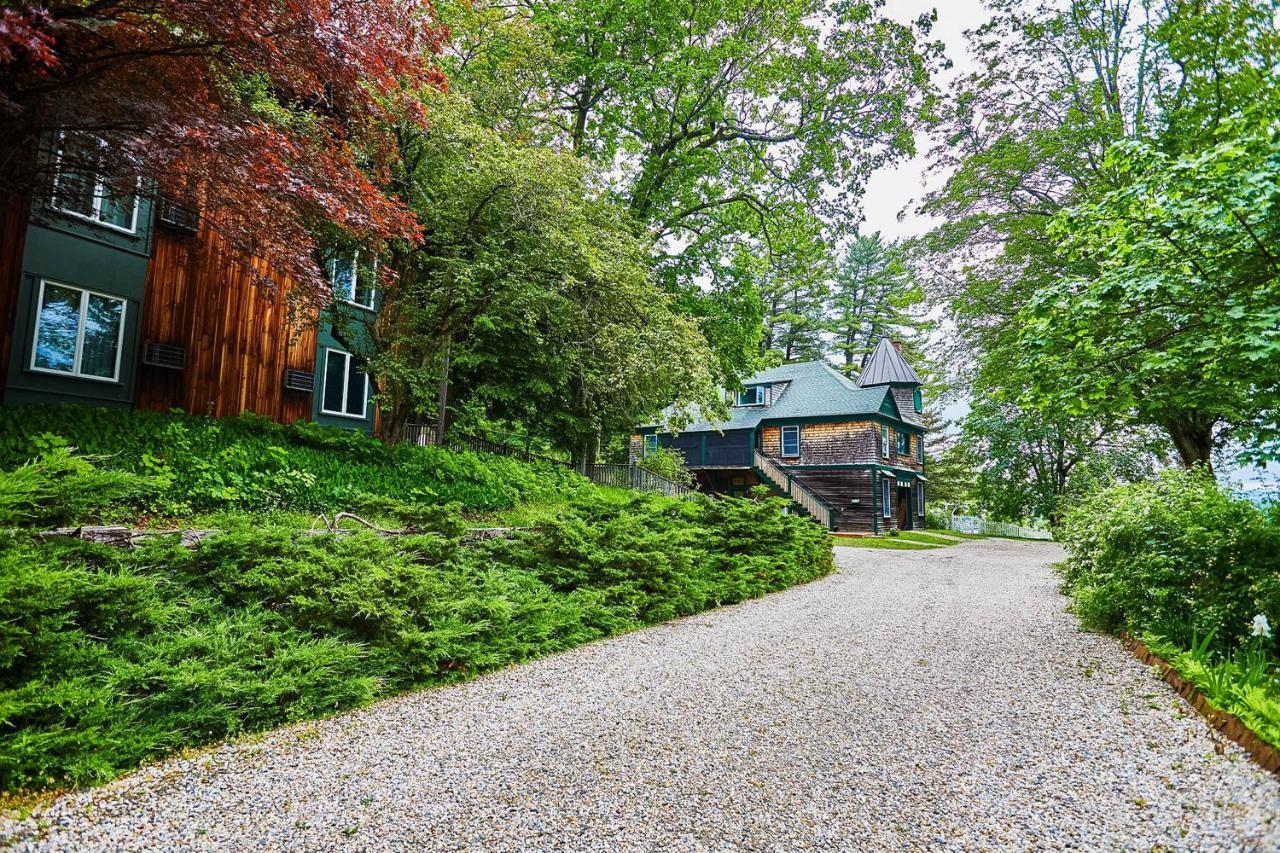 Apple Tree Inn Ленокс Екстер'єр фото