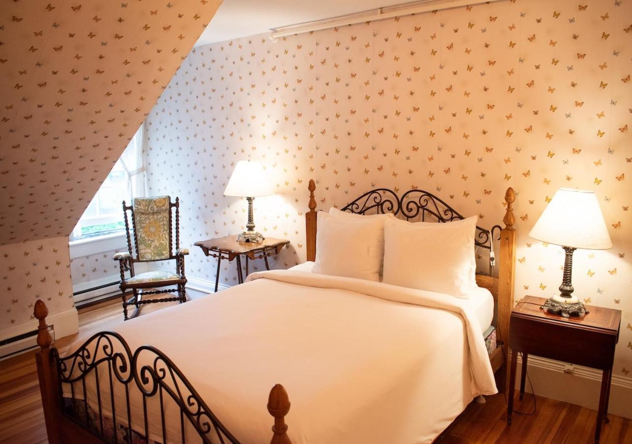 Apple Tree Inn Ленокс Екстер'єр фото